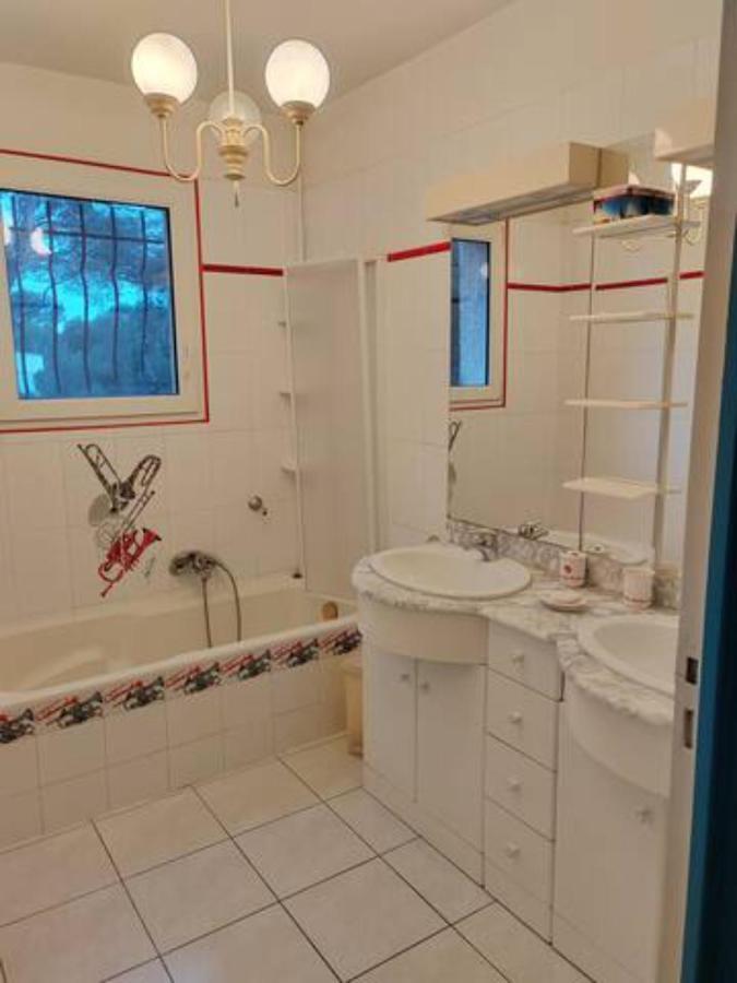 Chambre A Louer Dans Villa St Clair-V-Vue Etang Thau سُت المظهر الخارجي الصورة